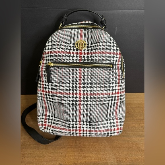 Tommy Hilfiger Mini Plaid Gold Hardware Logo Purse Backpack Summer Getaway Bag - Picture 1 of 6